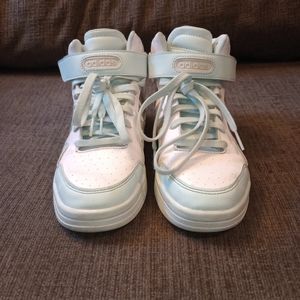 Girls adidas sneakers size 5 1/2